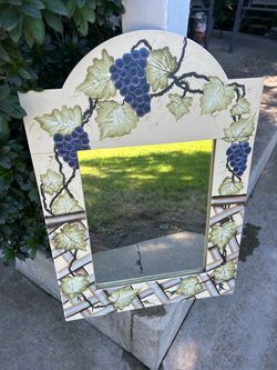 Decorative Wall Mirror with Grapevine Frame