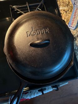 Cast Iron Skillet  (10 inches)