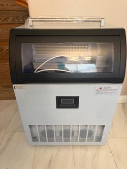 Comercial ice maker machine