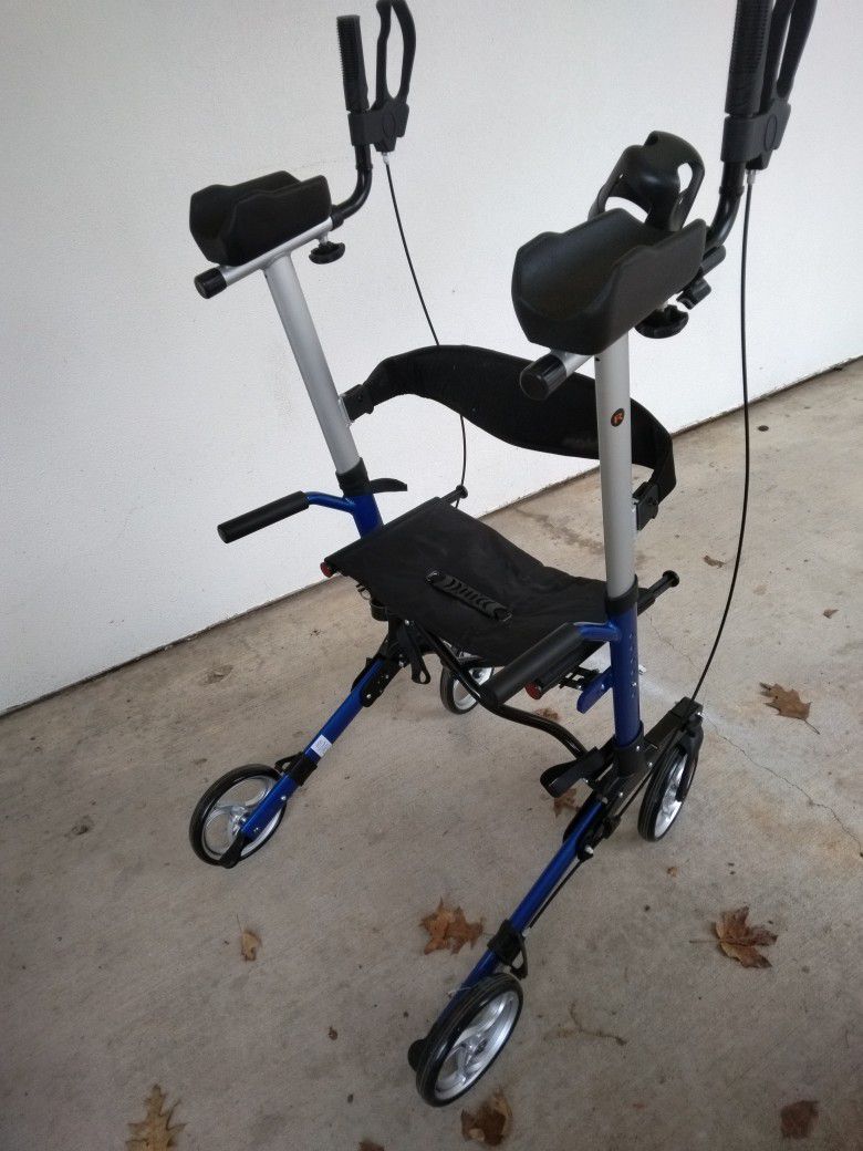 Wheelchair/Bikes/