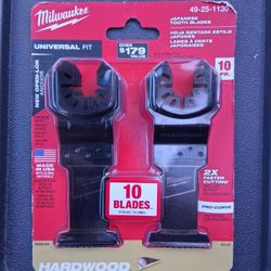 Milwaukee  1-3/8 in. High Carbon Steel Universal Fit Japanese Teeth Hardwood Cutting Multi-Tool Oscillating Blade -10-Pack- (49-25-1130)