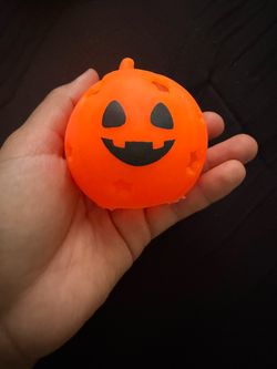 SQUISHY PUMPKIN