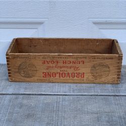 Vintage Provolone Pasteurized Lunch Loaf Cheese 5 Lb Rectangular Wooden Box 12”