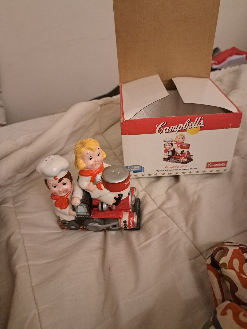 Campbell's Salt And Pepper Shakers