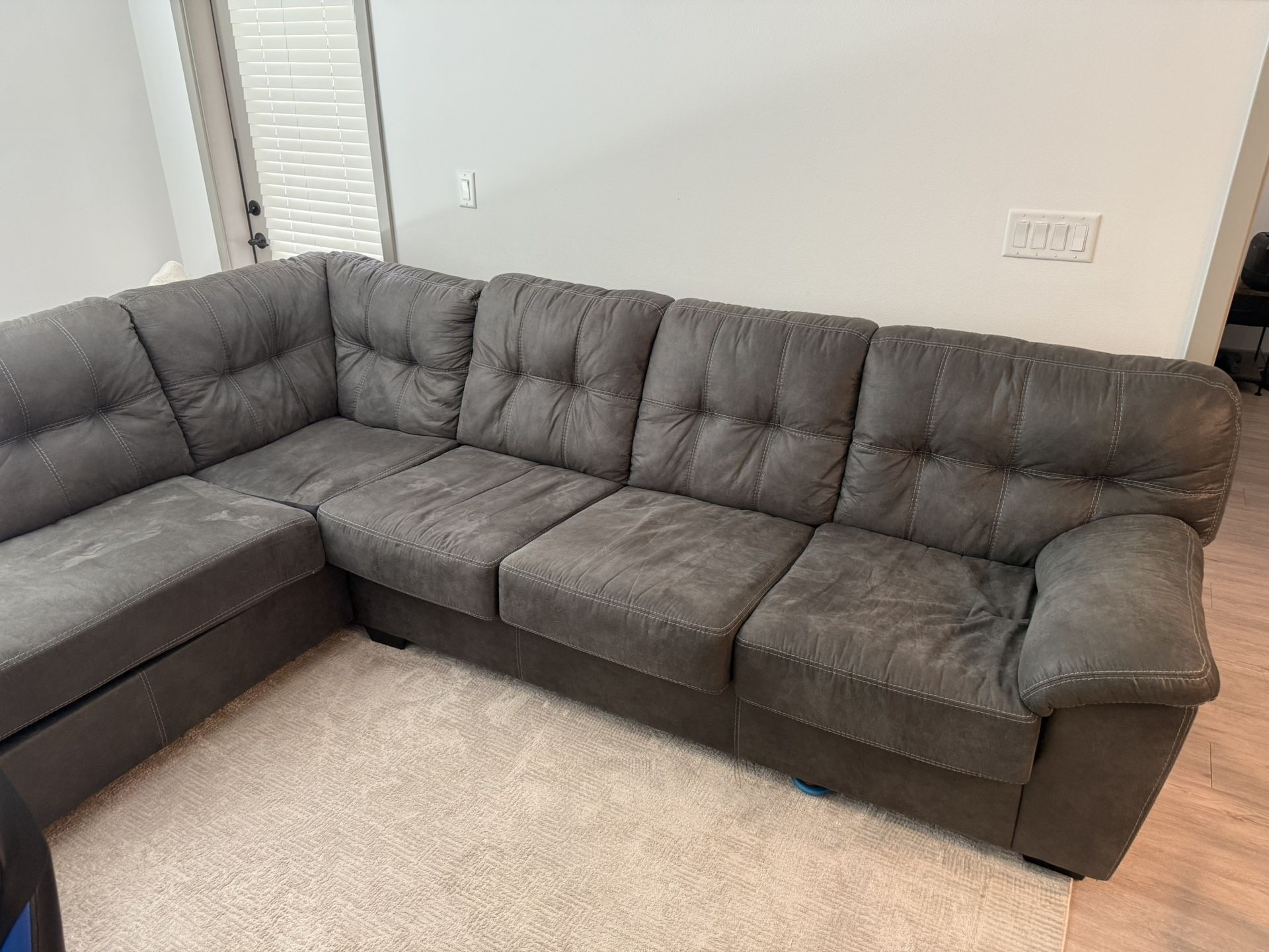 Thomasville 2 Piece Sectional