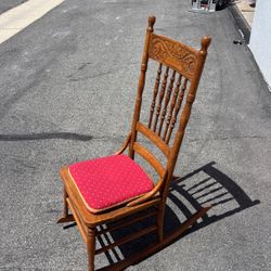 Antique Rocking Chair 