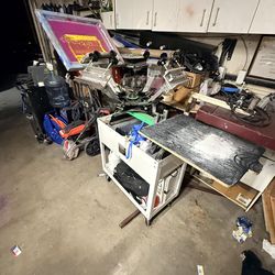 Screenprinting press