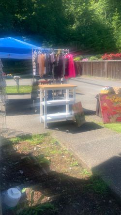 White Kitchen helper table $ 20. OBO.