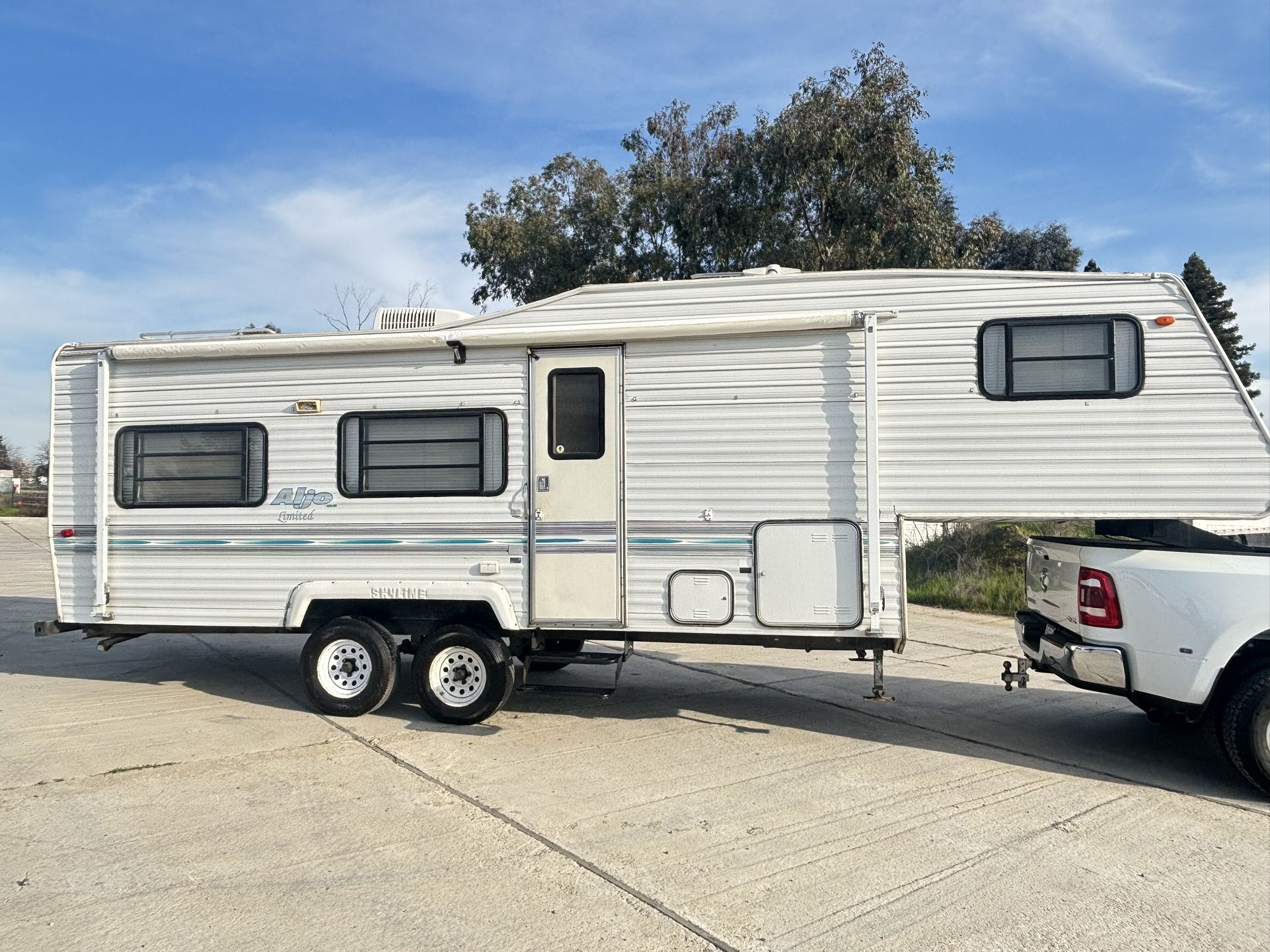 1996 aljo by Skyline 27’