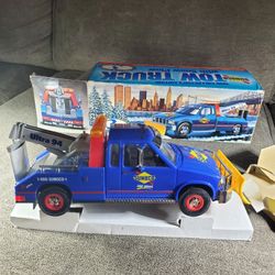 Sunoco Tow Truck w/Snow Plow 1996' Collector's Edition
