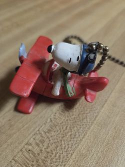 Collectible Peanuts Snoopy WWI Flying Ace Airplane Fan Pull 
