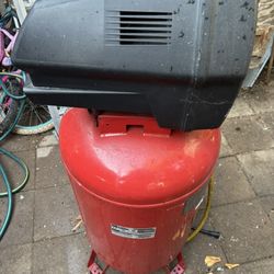 Craftsman 150 PSI 2 HP 33 Gallon Single Cylinder Air Compressor