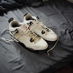 Retro Jordan 4 White Cement