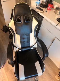 Game Chair 40$ obo
