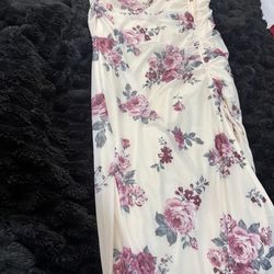 Clothes bundle size small .