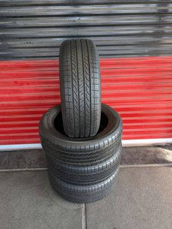 235/55R19 Yokohama AVID Ascend GT ā Set of 4 9/32 Tread ā Fits Ford Explorer, Chevy Blazer