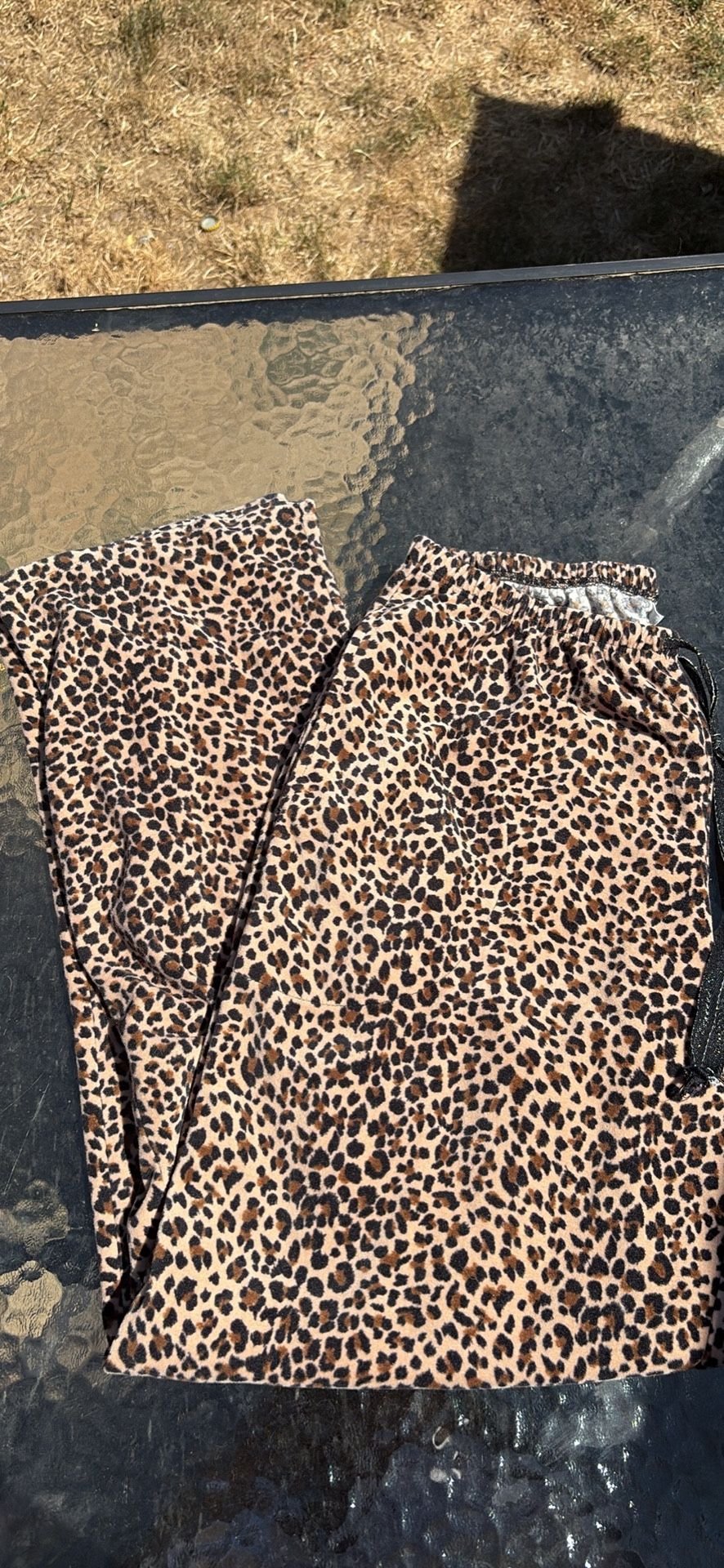Leopard Print Lounge Pants – Size Small (Runs Big) – Cozy & Cute!