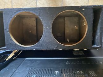 Dual ported sub box