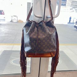 Beautiful Vintage Boho Bag Authentic Louis Vuitton