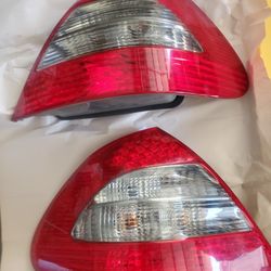 2 Tail Lights Mercedes-Benz 2007, 2008, 2009 E350 Tail Lights 