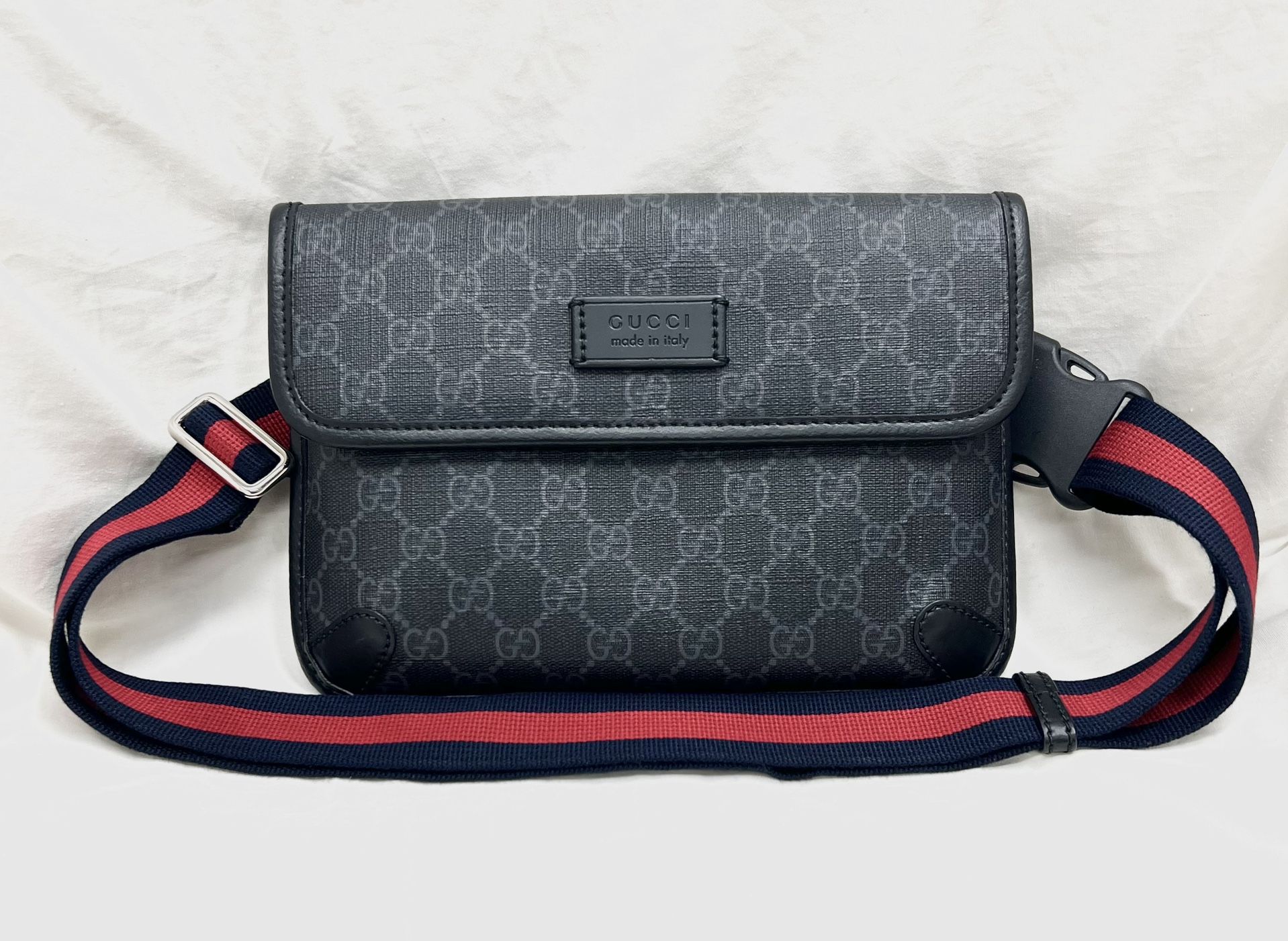 Unisex Gucci GG small black belt bag 598113 K5RLN 1095 