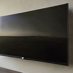 50” LG Smart TV w/ Wall Mount