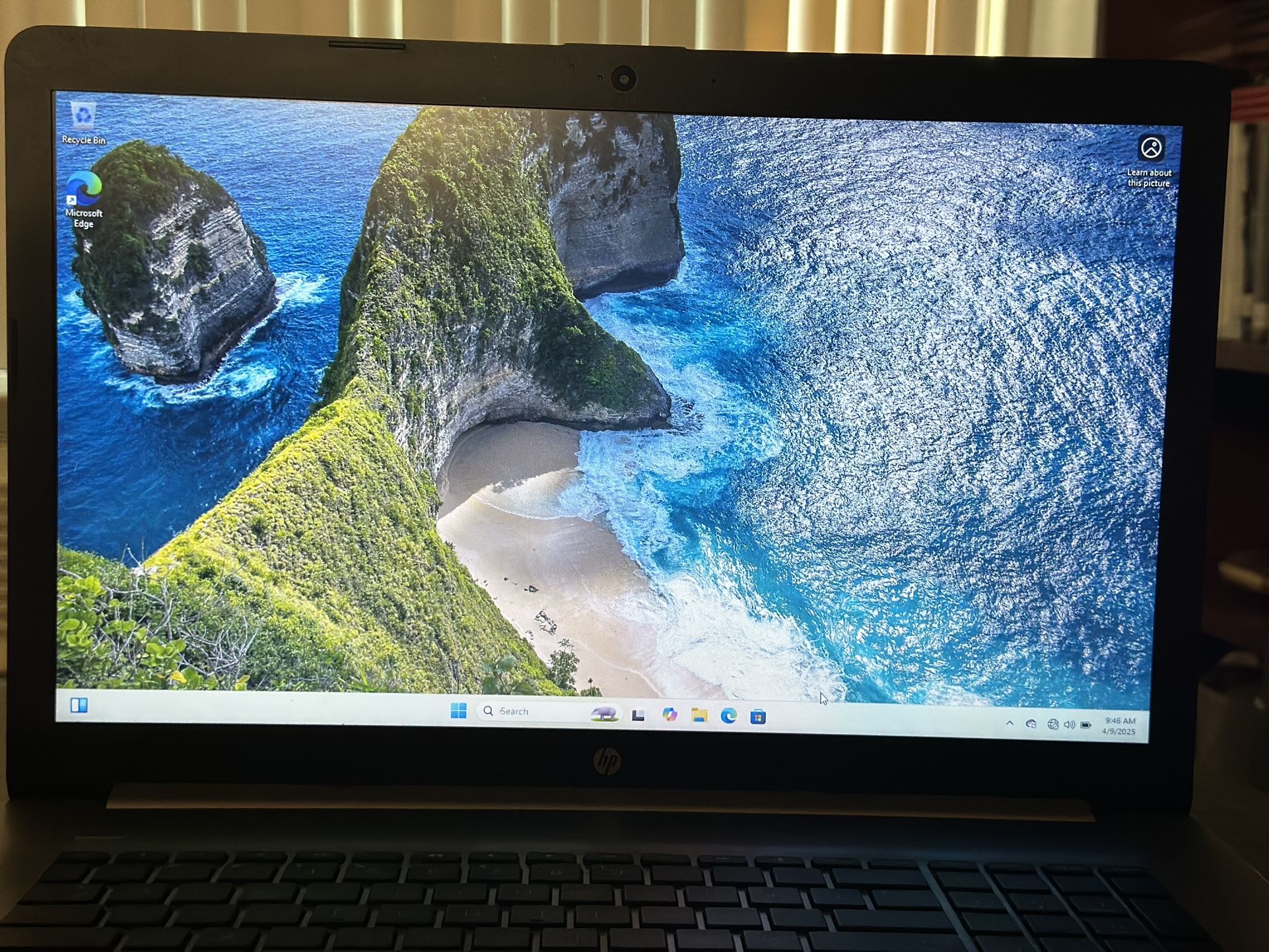 HP 470 G7 Notebook PC 17.3” Negociable