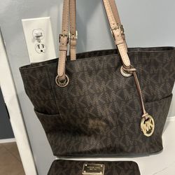 Michael kors Purse And Wallet 
