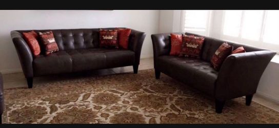 Couches Set 4 Pieces 2 couches 2 chairs and free painting