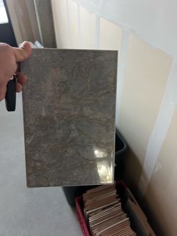 Italian tiles 450 ft.² brand new