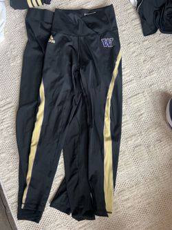 UW women’s leggings