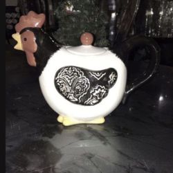 Cracker Barrel chicklet tea pot / kettle $18