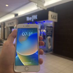 iPhone 8 Plus (Unlocked For All Carriers)