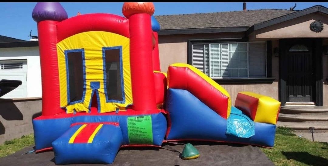 Rainbow Bounce House Castle