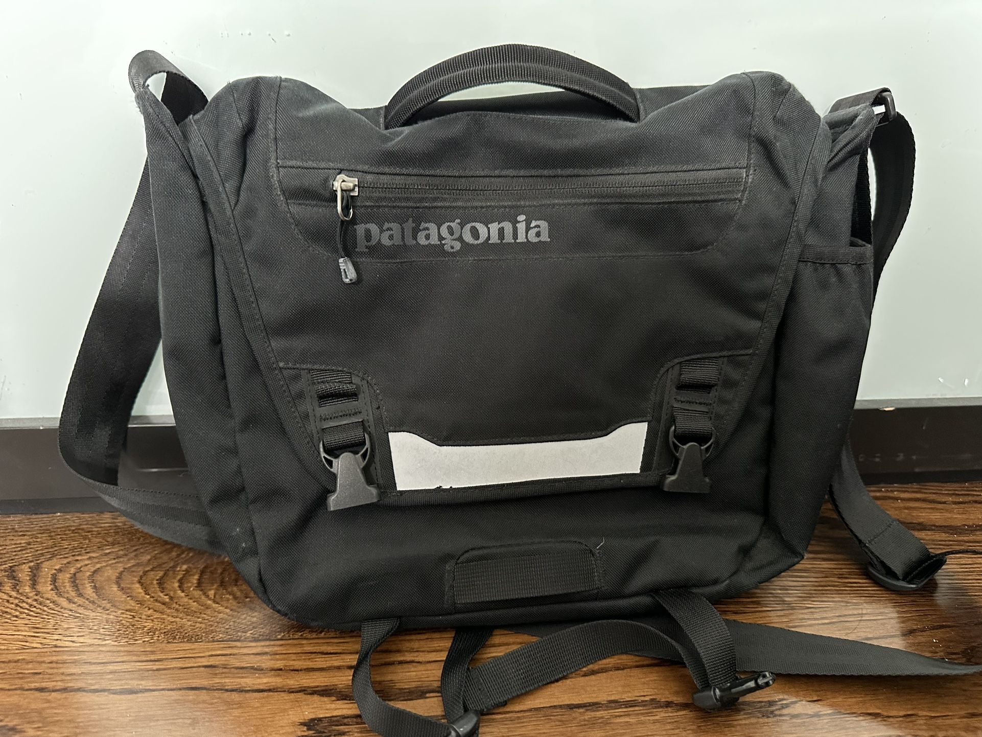 Patagonia Small Messenger Bag