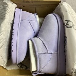 UGG Classic Boots Ultra Mini
