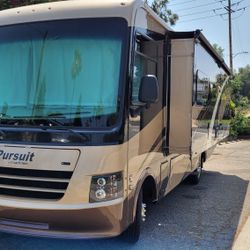 2017 Coachmen 30FW