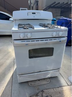 Free 30” Gas Stove/Oven Combo