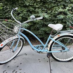 Electra Gigi 3i beach cruiser bicycle