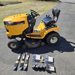 42 Inch Cub Cadet Riding Lawn Mower With Bagger 