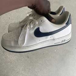 Nike Air Force 1 (a)