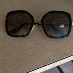 New With Tags Prada Women’s Sunglasses Black 