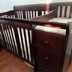 Storkcraft Portofino 4 in 1 Convertible Crib And Mattress 