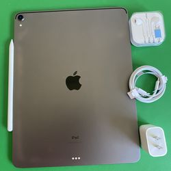 Apple IPad Pro 12.9” 3rd Generation (Face ID/Liquid Retina / Latest IOS 26) 512GB with keyboard, Pen & Accessories