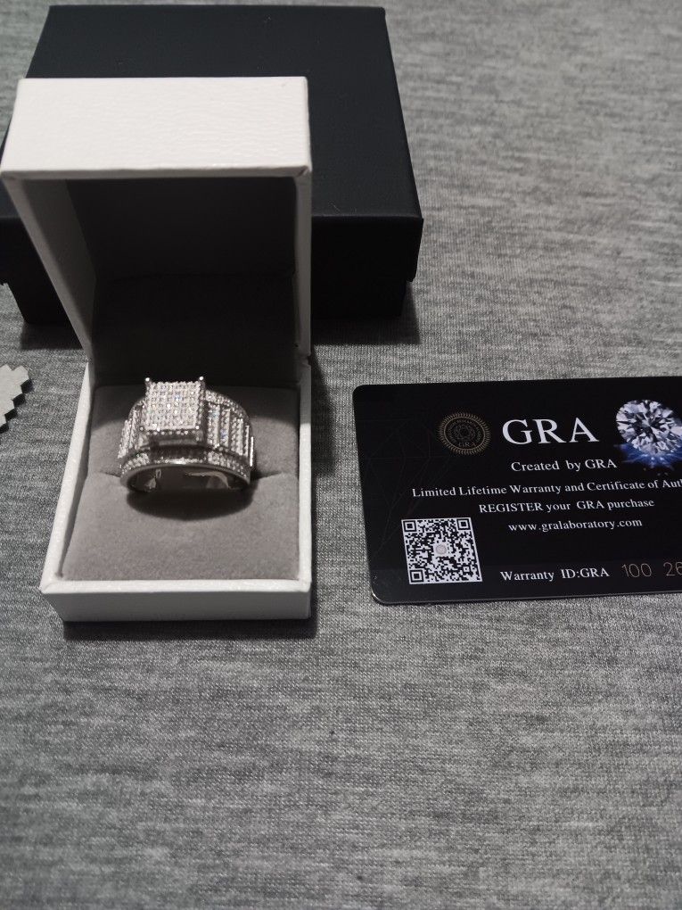 New Women's GRA Moissanite 925 Silver Iced Out Ring!!!