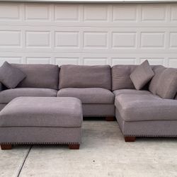 Free Delivery Sectional Sofa Thomasville with Ottoman 