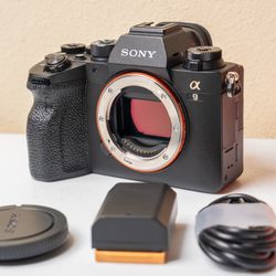 [MINT+] Sony a9 II Camera (ILCE-9M2) w/ stacked sensor Body USA model