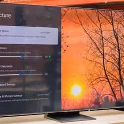 2024 Qled TCL 65in Smart Tv Free Delivery 
