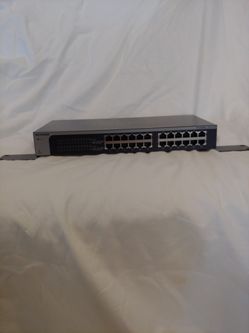 Netgear Prosafe 24 port Gigabit switch JGS524E