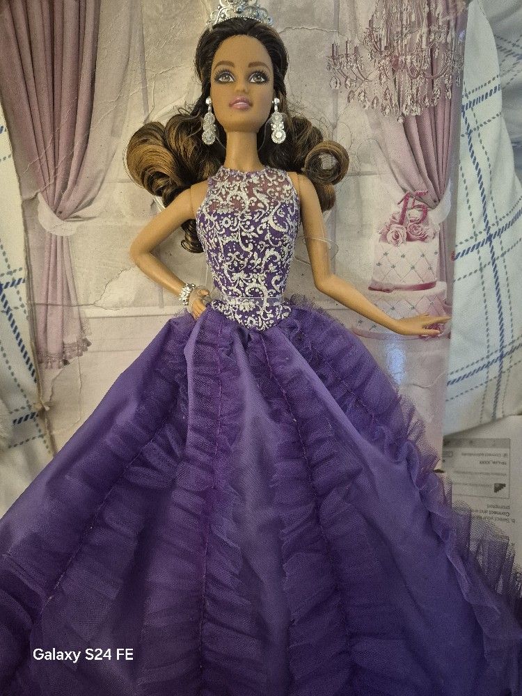 +16
The Barbie Signature Quinceanera Doll 2016 Mattel